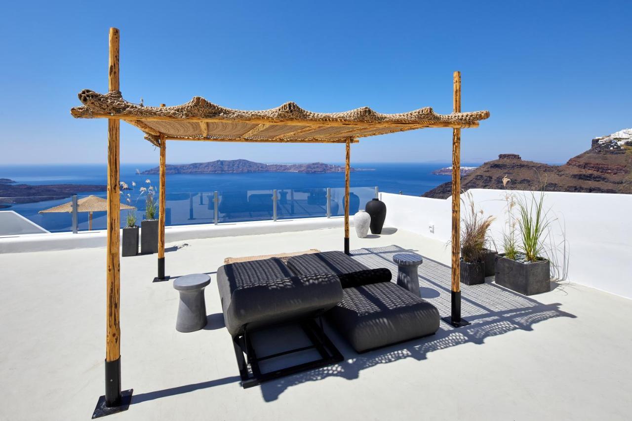 U & Me Suites Fira  Esterno foto