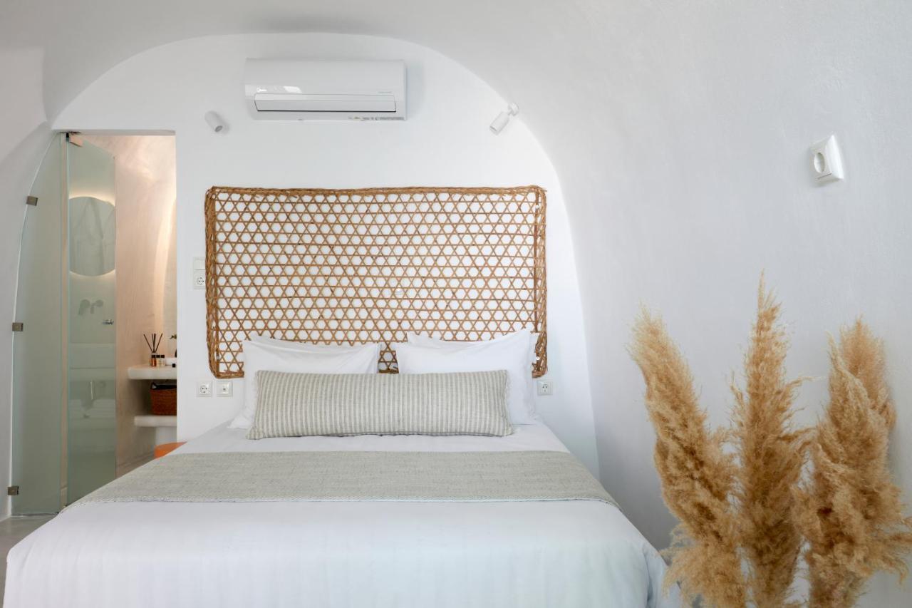 U & Me Suites Fira  Esterno foto