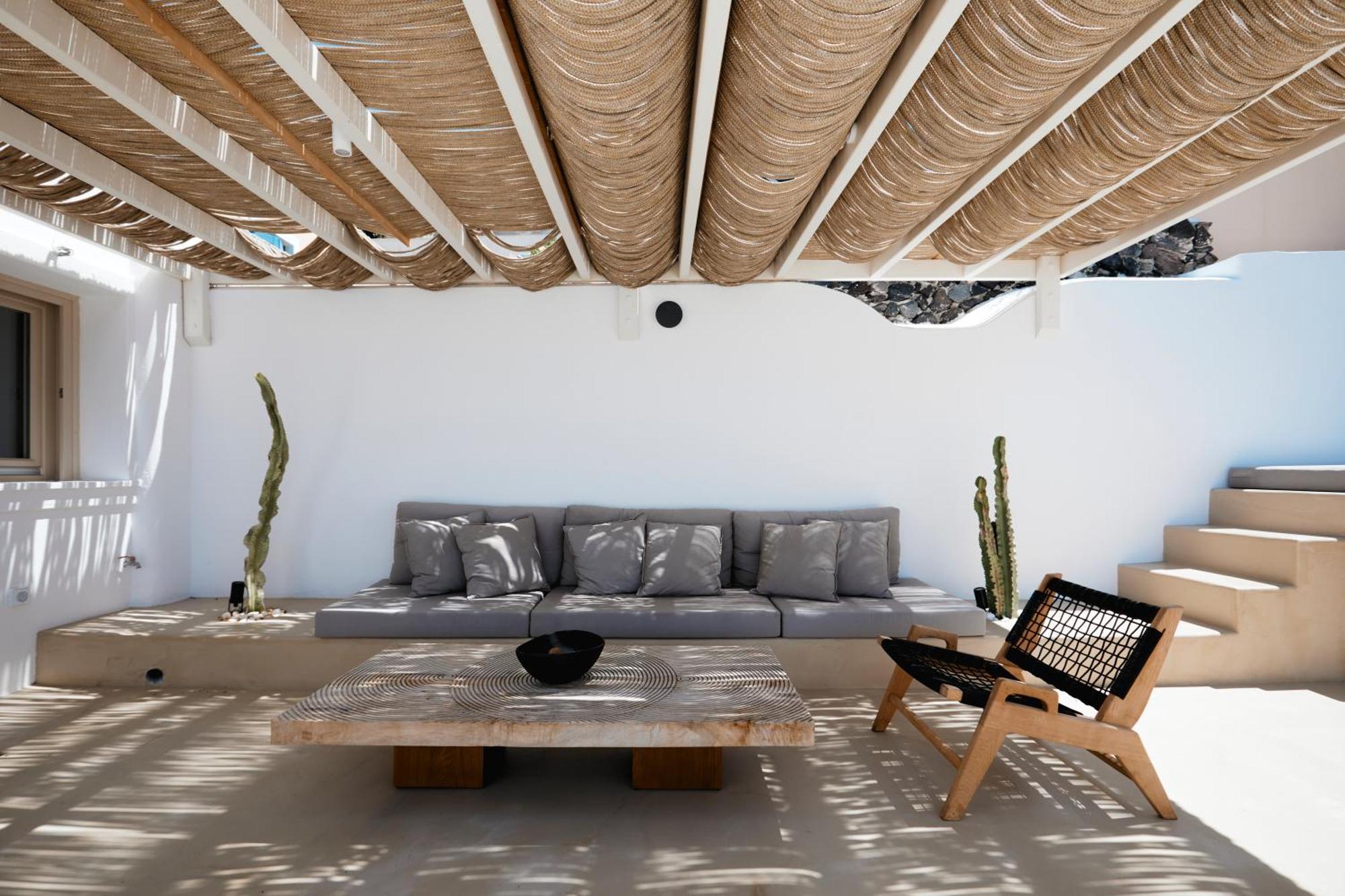 U & Me Suites Fira  Esterno foto