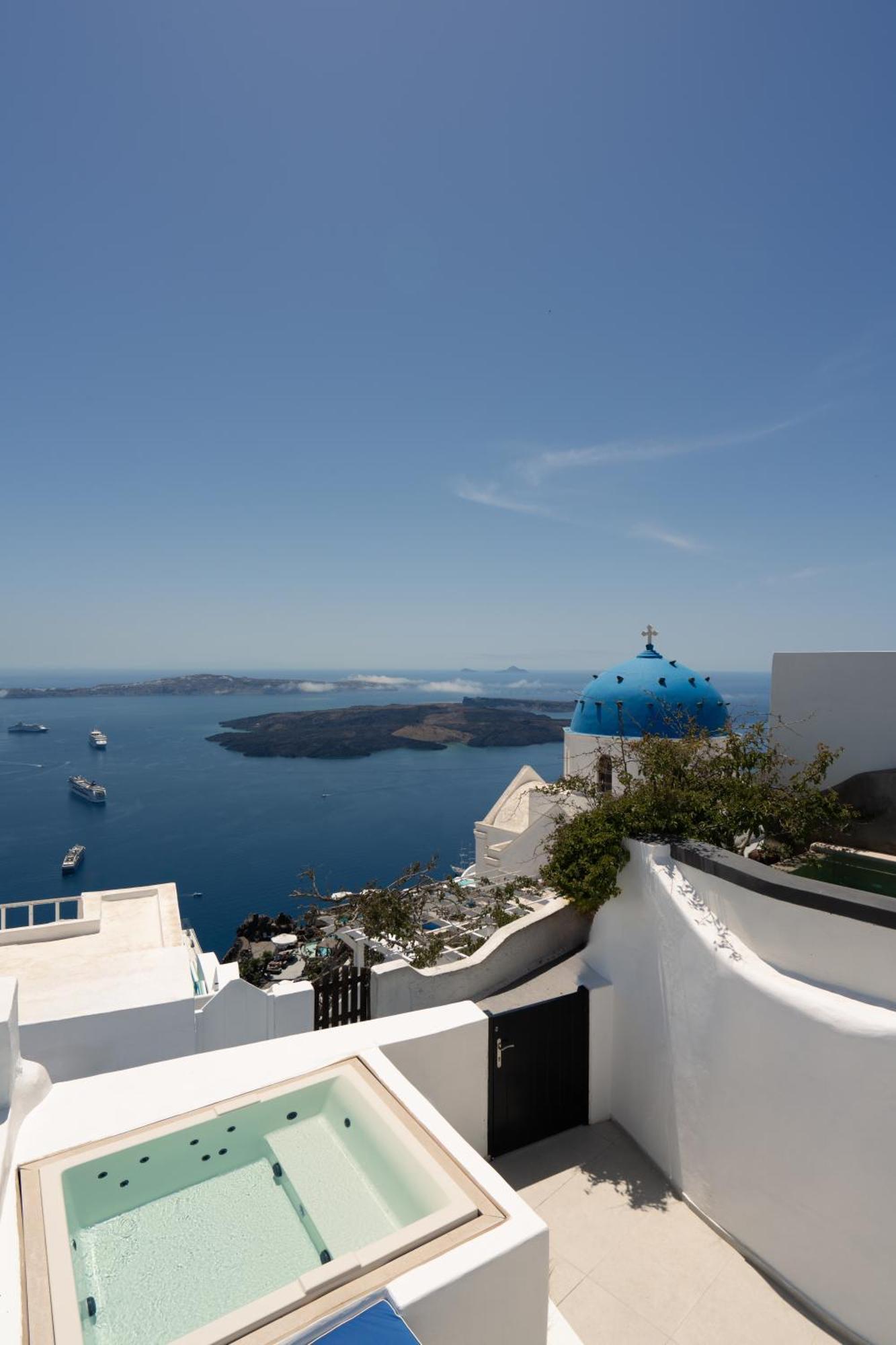 U & Me Suites Fira  Esterno foto